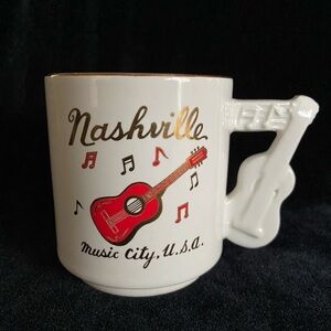 NASHVILLE GUITAR HANDLE MUG MUSIC CITY USA Country Rock Star Capital Chokin
